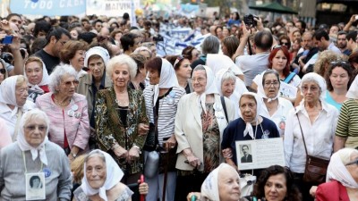 Protesto de las Abuelas de la Plaza de Mayo1