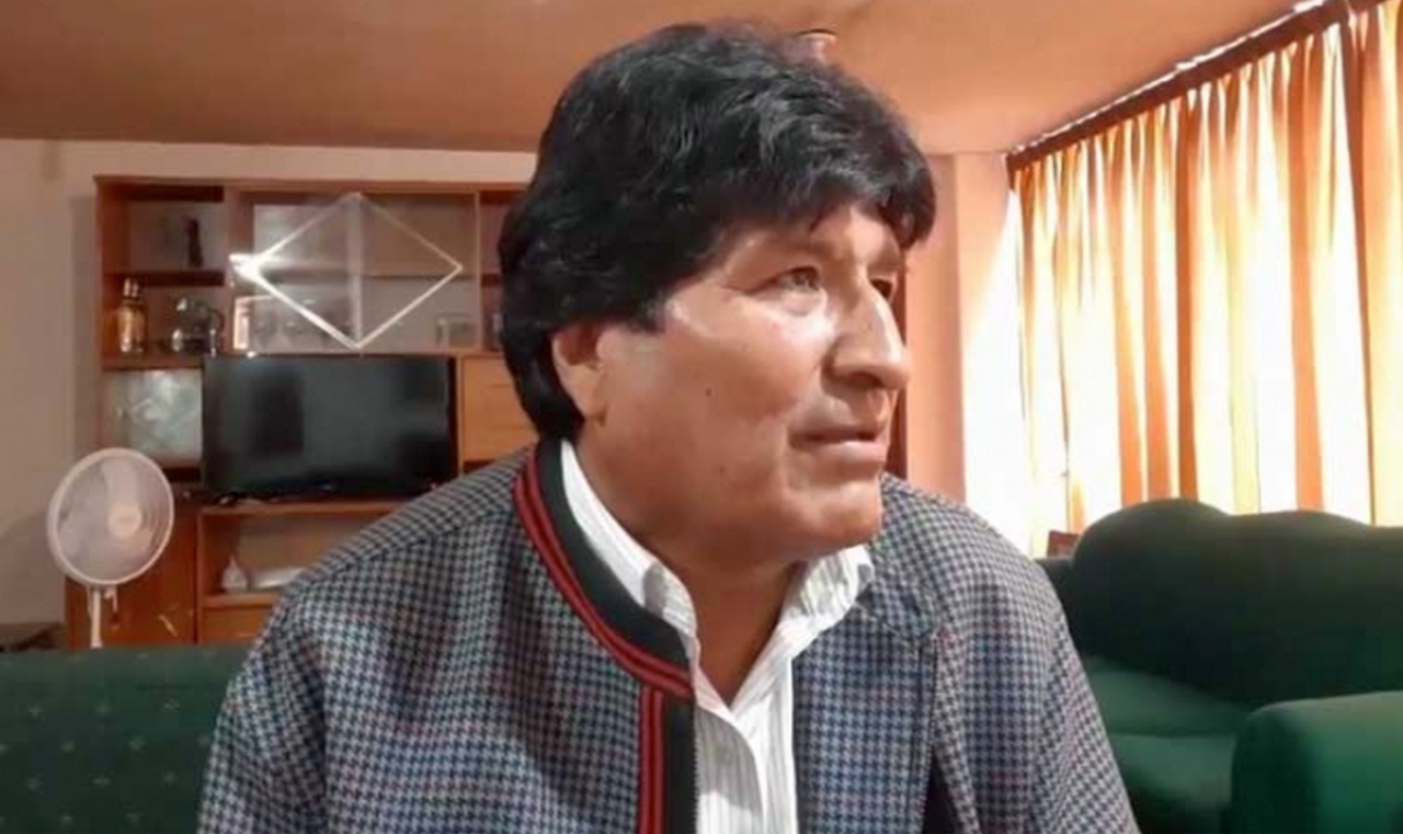 No país andino, disse o presidente constitucional Evo Morales "a luta continua e há uma mobilização do povo contra o golpe, os fascistas e o neoliberalismo"
