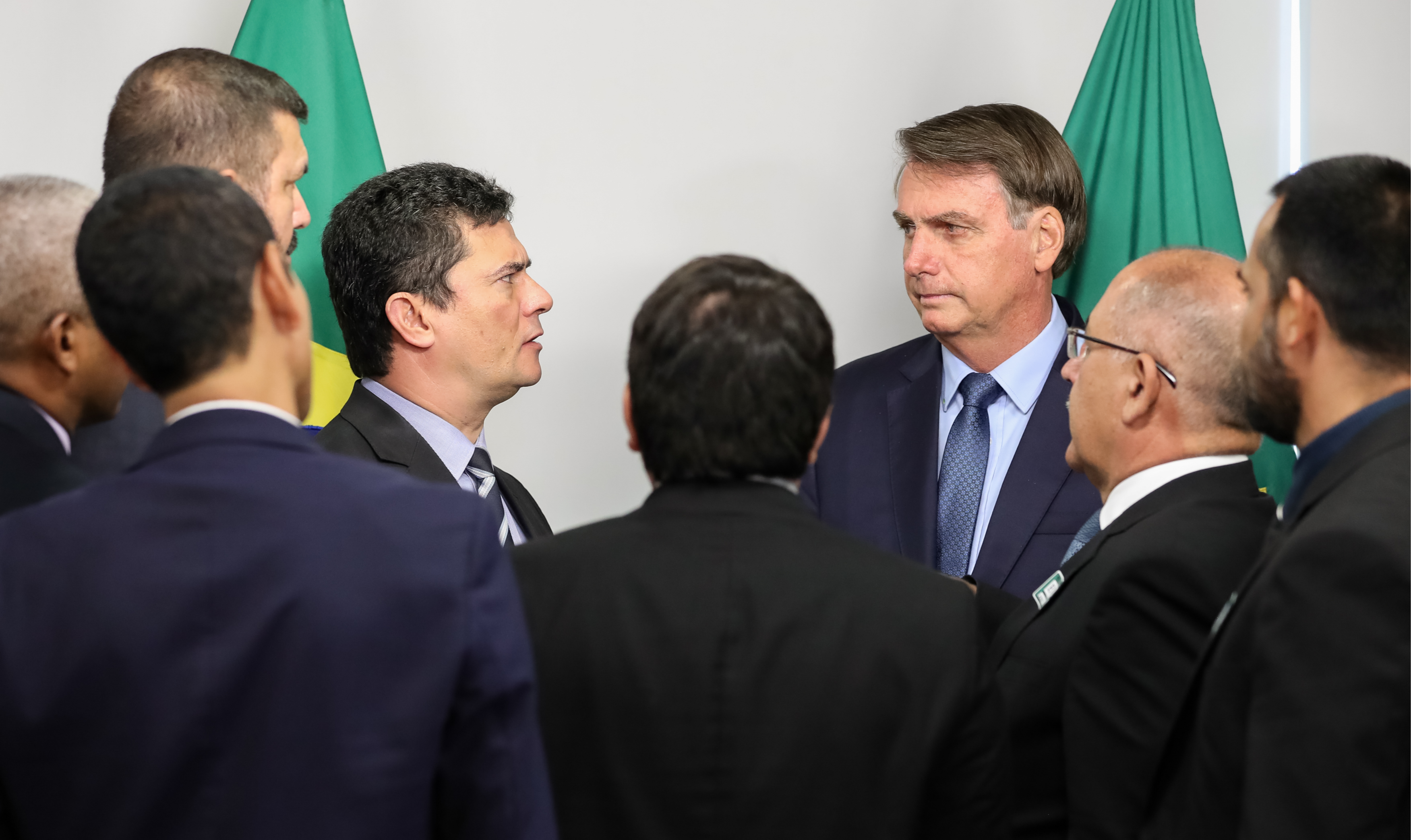 Cientista político adverte que o ex-juiz inaugurou o uso político da Justiça com a Lava Jato e se calou diante de ultrajes democráticos de Bolsonaro. “Faríamos bem ver a ironia”