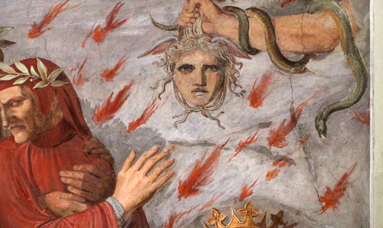 Dante Alighieri designou seu colossal poema como uma Comédia, muito embora, ao se referir à obra que mais o inspirara na composição da mesma, a Eneida de Virgílio, tenha designado aquela de Tragédia