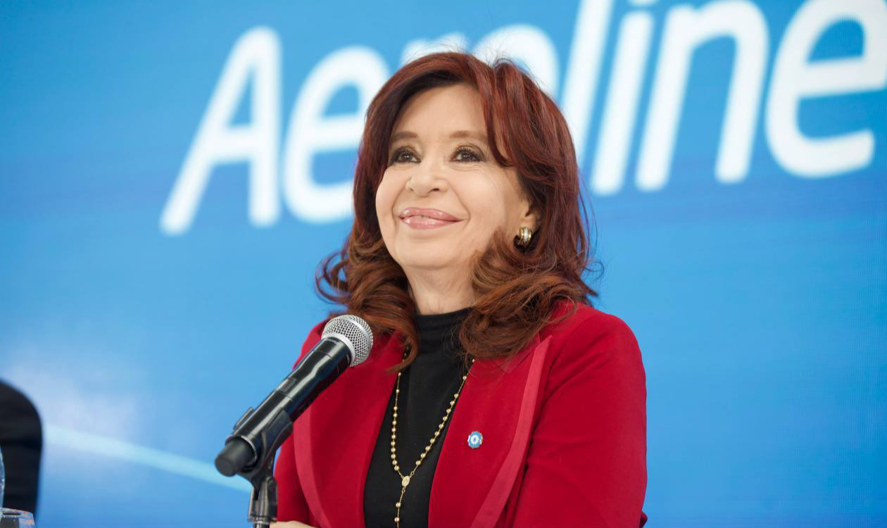 Breve mensagem de áudio de Cristina ganhou destaque devido à sua quase ausência no primeiro turno da campanha presidencial