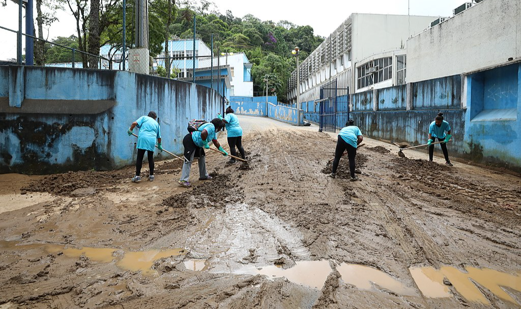 Após chuva do dia 15 de fevereiro, cidade voltou a sofrer novos deslizamentos e alagamentos no dia 20 de março; reconstruções demandam R$ 100 milhões