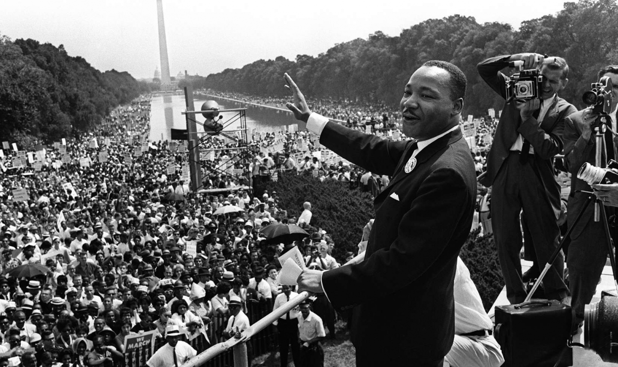 Grande parte da cúpula política estadunidense, rende homenagens a King citando seu discurso “Tenho um sonho” pela igualdade racial como se fosse o único, evitando suas críticas as políticas imperiais