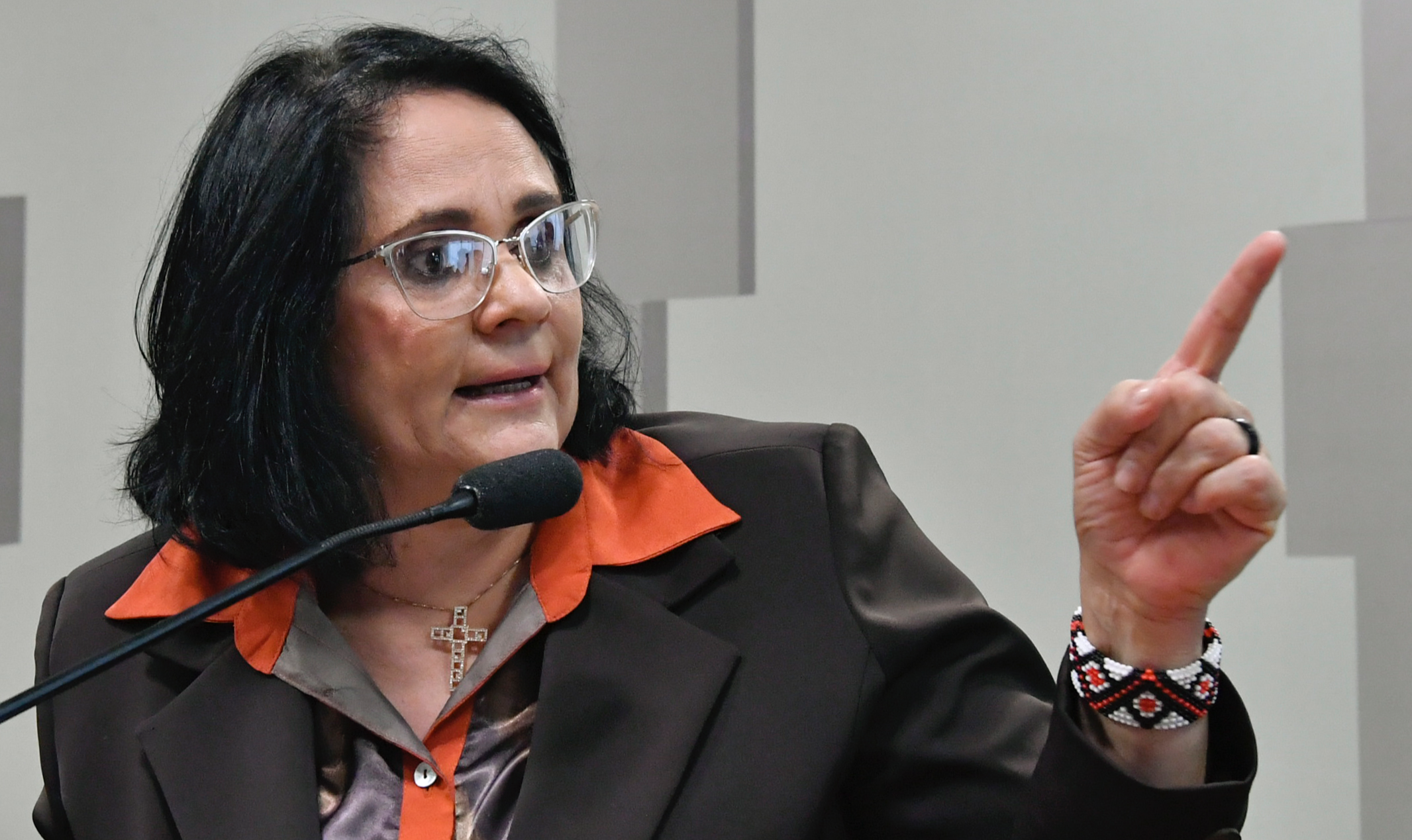 Rita Sipahi entrega carta-renúncia à ministra Damares e conclama as entidades a lutarem para preservar a Justiça de transição e os direitos constitucionais