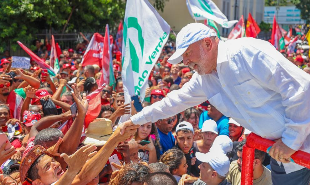 Se antes de Lula governos aplicavam ações isoladas e de baixo alcance, no governo do petista Estado atuou de forma integrada e com ampla movimentação