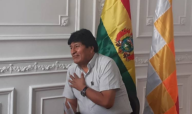 "A unidade é muito importante e o neoliberalismo só poderá voltar por divisão ou por traição, já provamos que uma outra Bolívia é possível", diz