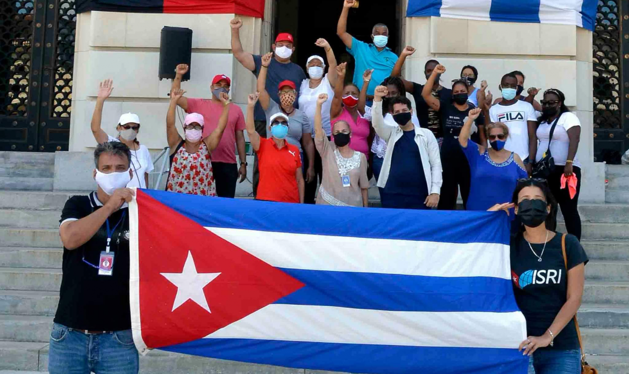 O cubano pode ainda se remeter muito ao tempo em que vivia com o apoio da União Soviética. Mas enquanto houver o fim do bloqueio, nada da situação de hoje vai mudar