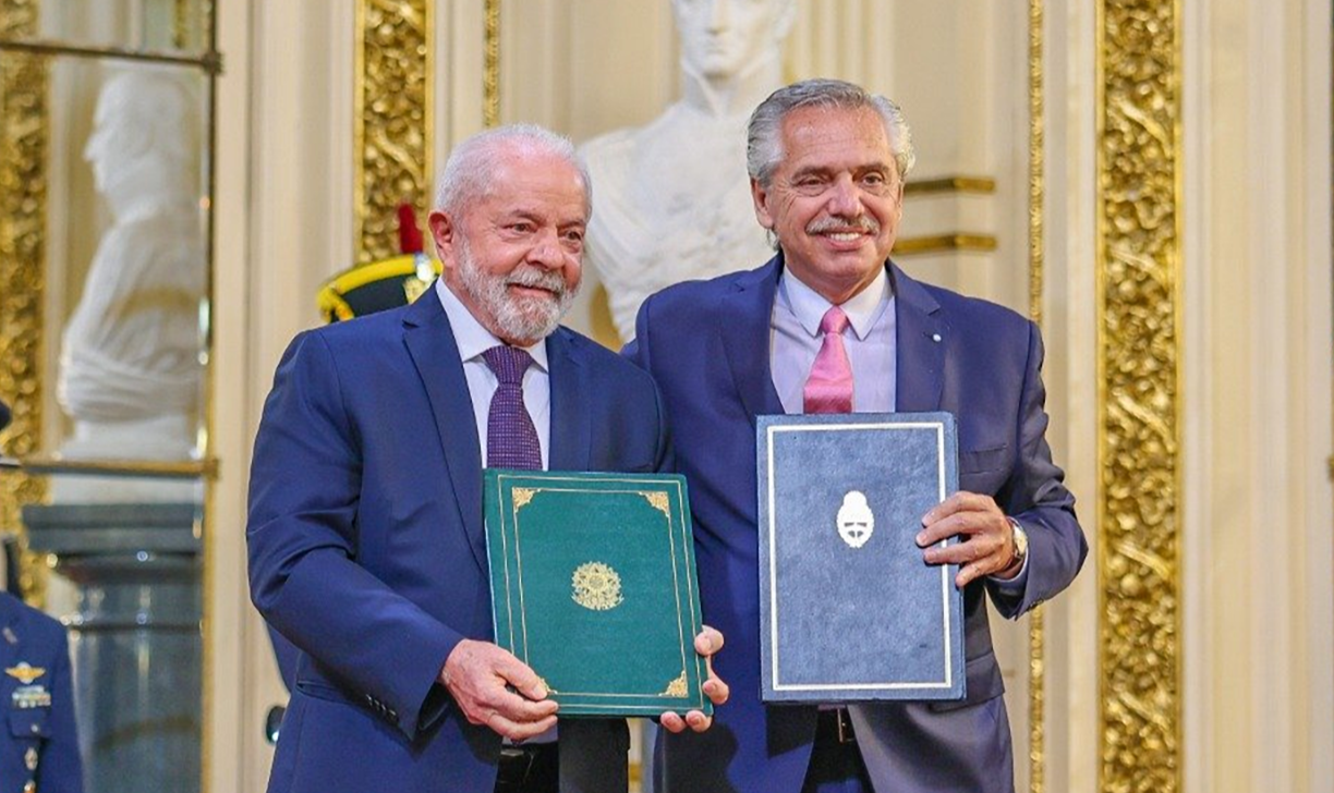 Brasil e Argentina vão reativar "vários espaços de cooperação e diálogo", afirmaram ainda os mandatários em carta conjunta