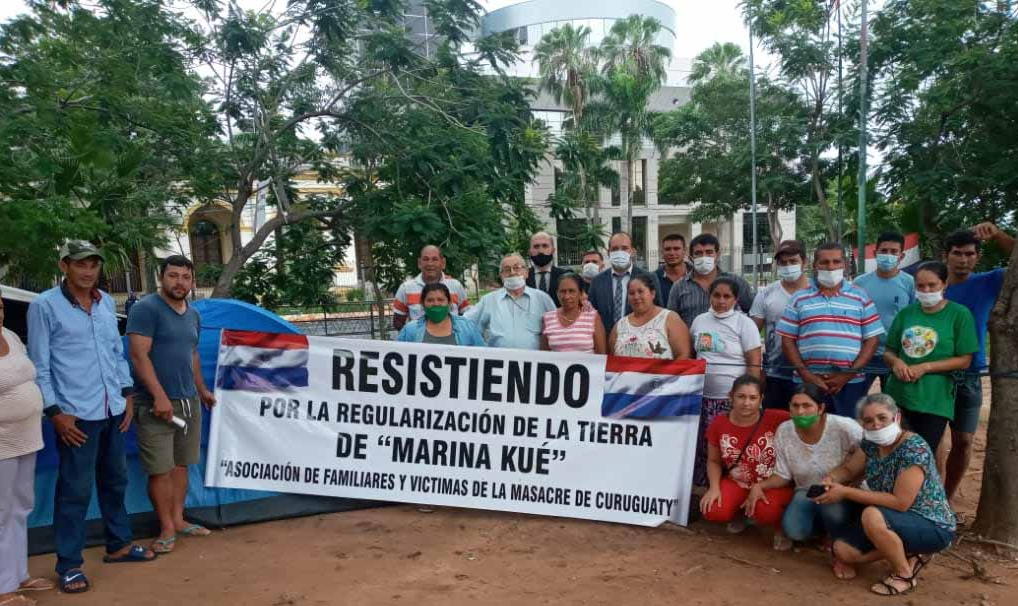 Ativistas reivindicam a imediata transferência dos 1,748 hectares de Marina Kue às 160 famílias de camponeses que vivem no local