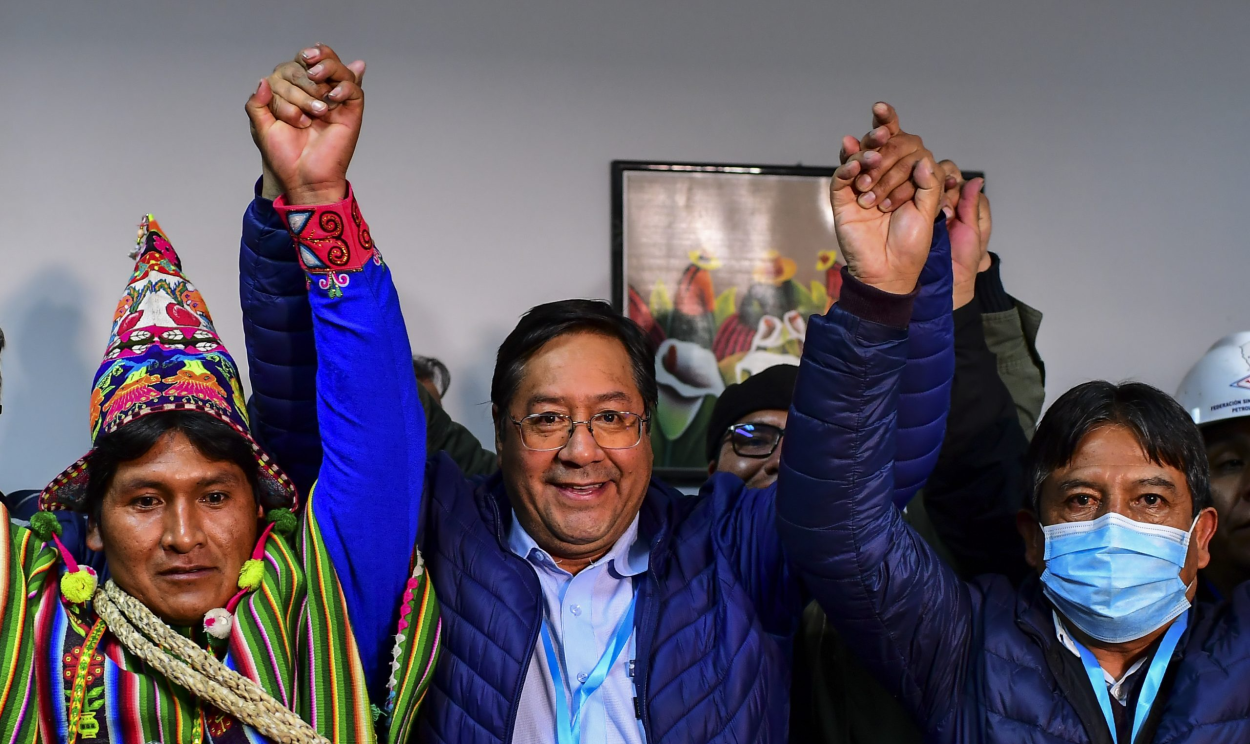 Sucessão de crimes e erros da direita “devolveu” hegemonia ao MAS na Bolívia: "Recuperamos nosso país", comemora Patricia Arce