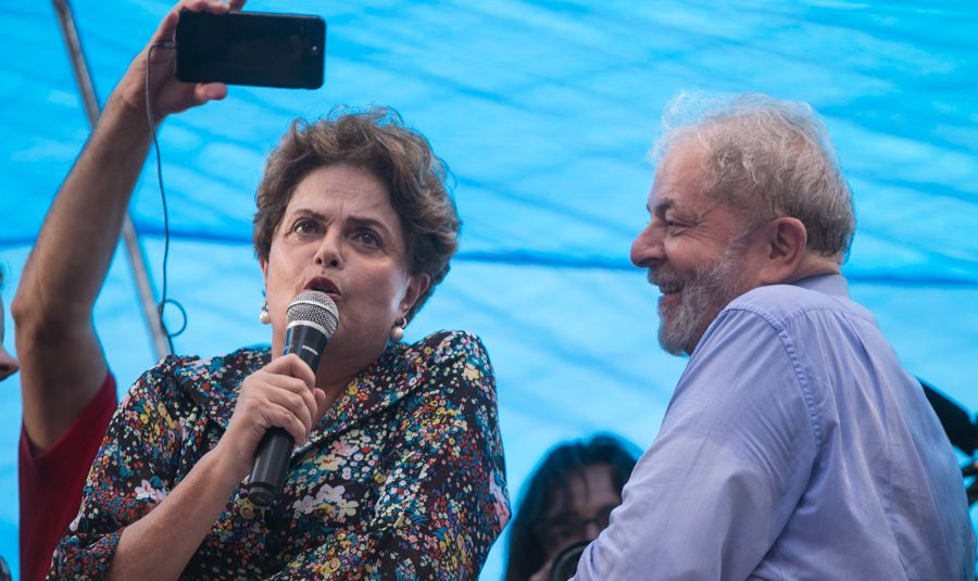 "#LulaLivre é um imperativo moral, uma exigência civilizatória, um ato de justiça que o Judiciário não pode negar", escreve a ex-mandatária