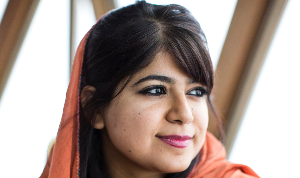 Khalida Brohi passou a lutar pelos direitos das mulheres no Paquistão depois do assassinato de uma prima, acusada de desonrar a família