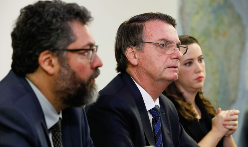 Bolsonaro e seu anedótico ministro de relações exteriores pregam um maior alinhamento do Brasil à política externa estadunidense