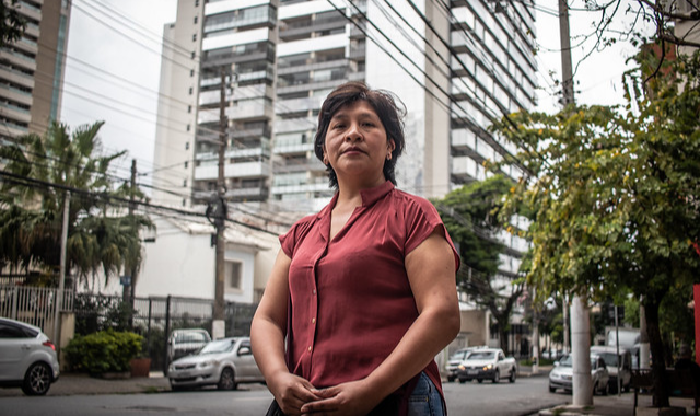 Trabalhadora migrante viajará de ônibus de São Paulo a La Paz uma semana antes das presidenciais bolivianas