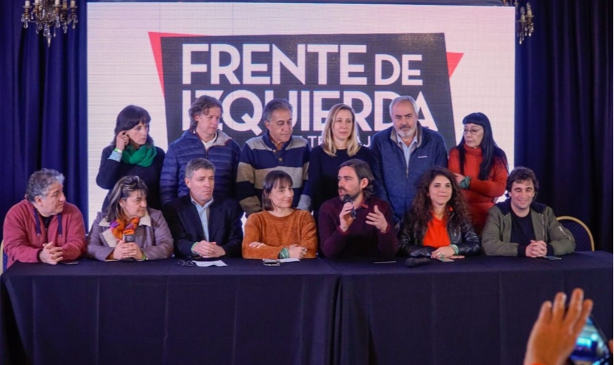 Nicolás del Caño, dirigente nacional do PTS, e candidato a presidente, encabeçou a conferência de imprensa da Frente de Esquerda Unidade