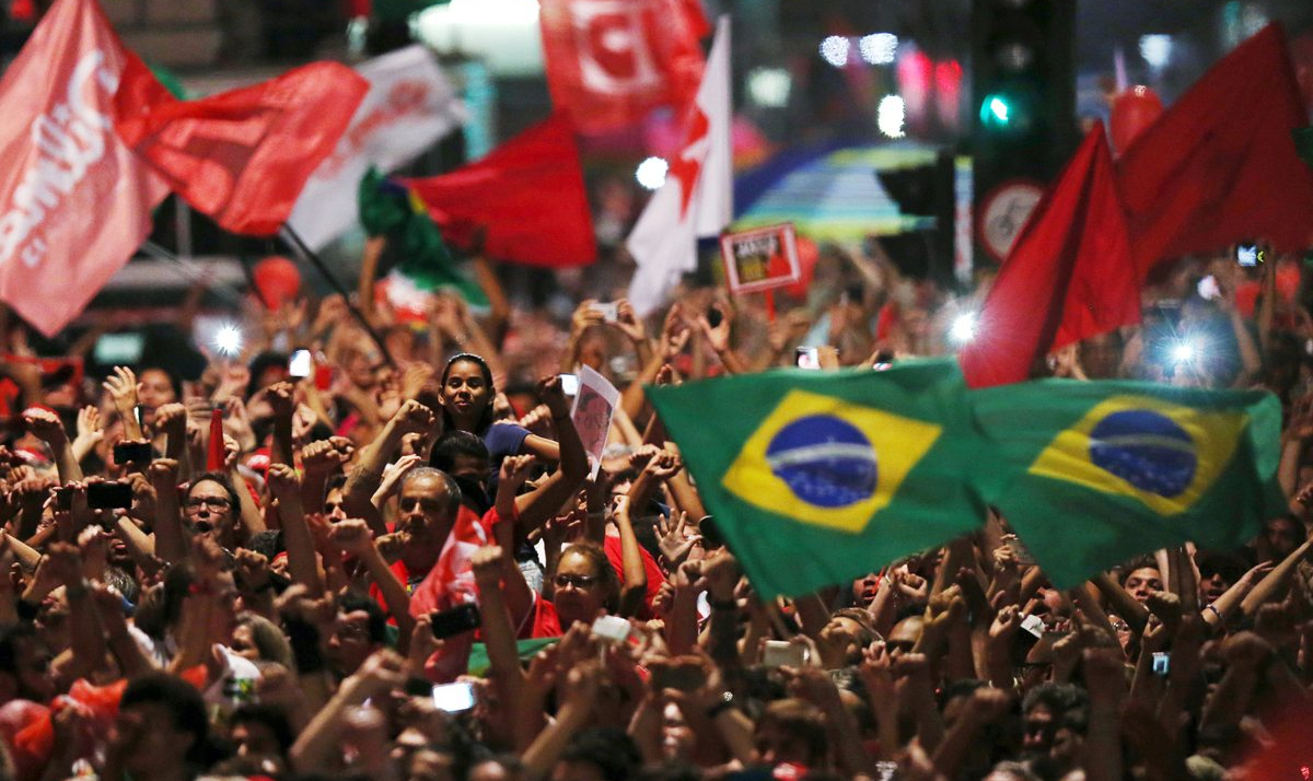 Frentes Brasil Popular e Povo Sem Medo propõem medidas "para proteger a vida, a saúde, a renda e o emprego"