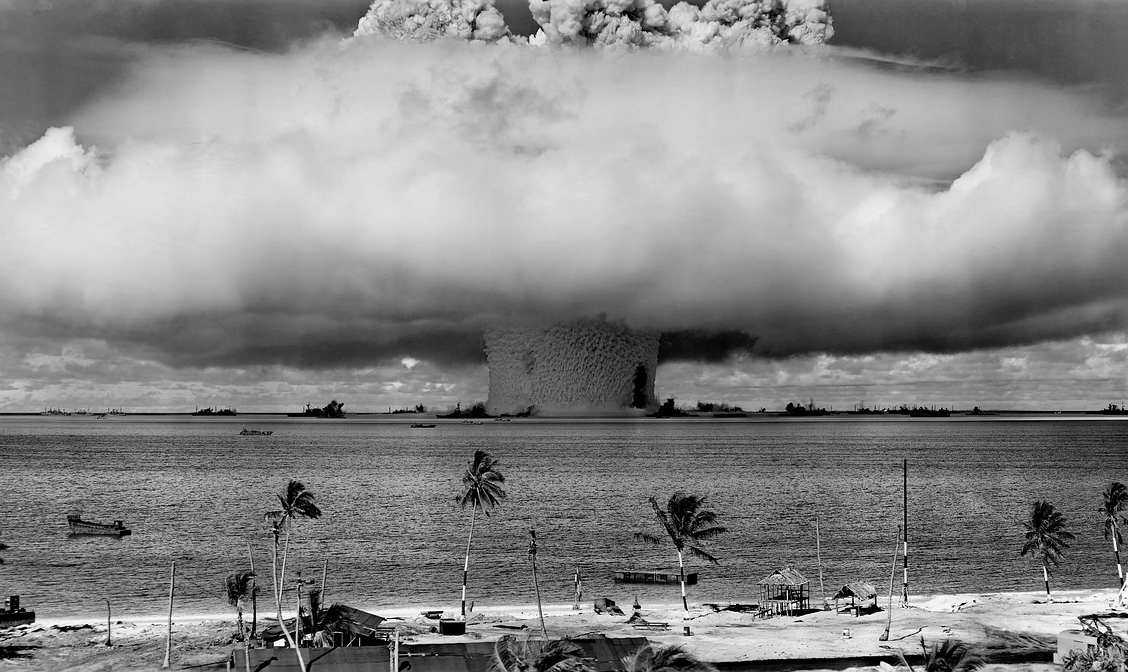Acordo de desarmamento nuclear firmado por Moscou e Washington em 2010 limita os arsenais de ambos a um máximo de 1.550 ogivas