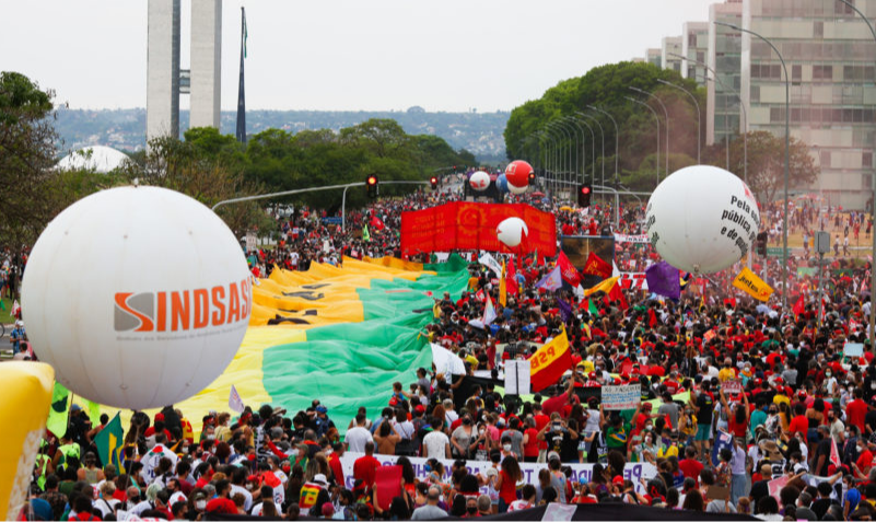 Disputa entre Lula e Bolsonaro é fruto dos projetos que se apresentam ao país, com apoio de bases sociais e eleitorais que se formaram nos últimos 40 anos
