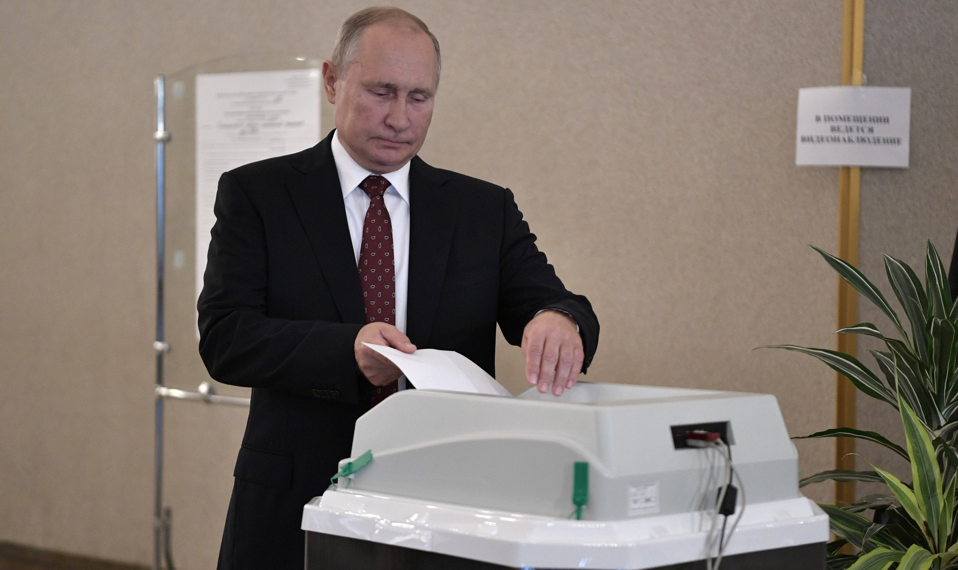 Apesar do escasso comparecimento com 22% dos eleitores cadastrados, os resultados mostraram que o Kremlin não cedeu nenhum dos 16 governos em jogo
