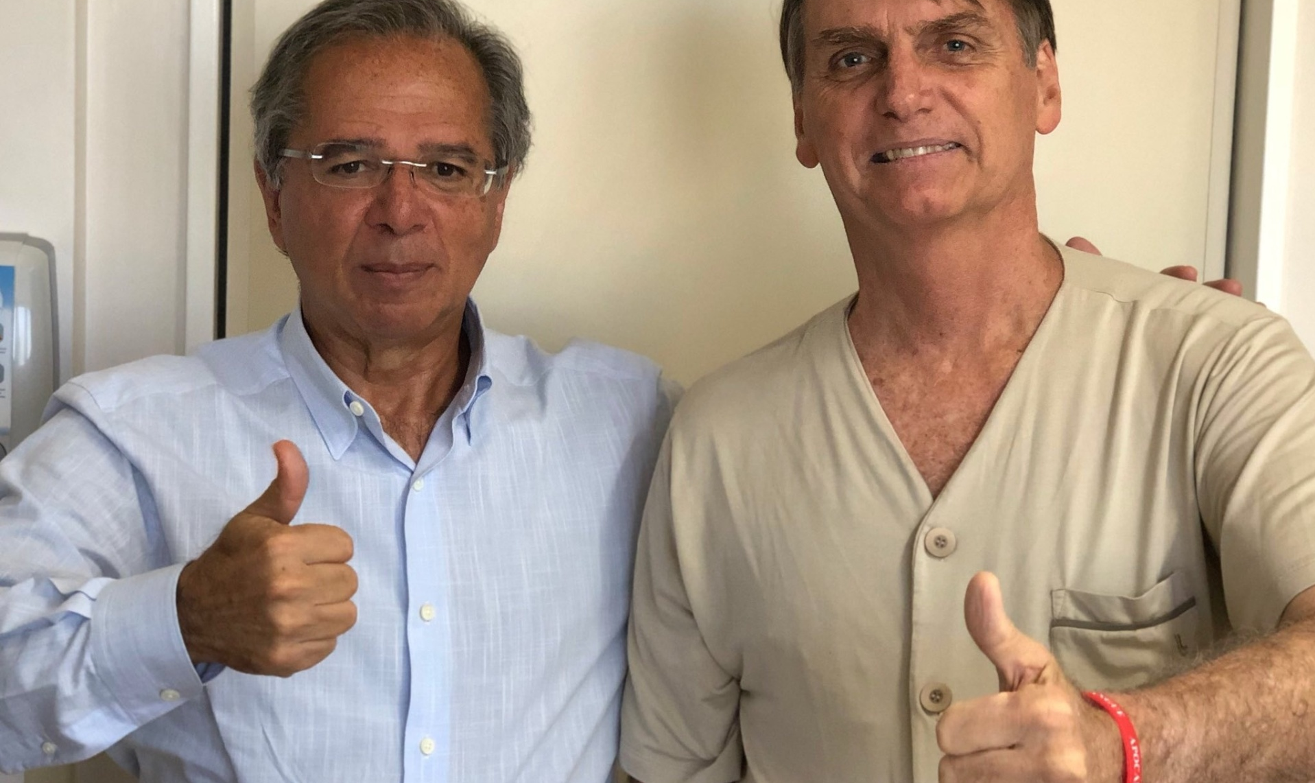 "Proposta de Guedes apoiada por Bolsonaro representa o aniquilamento do projeto constitucional de criação de um Estado de bem-estar social"