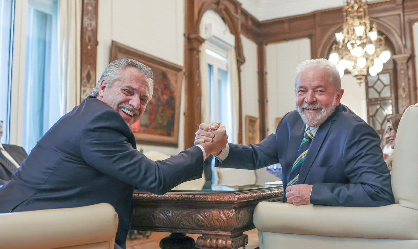 Argentina, Canadá, França, Espanha e EUA não tardaram em parabenizar Lula e demonstrar interesse em reiniciar cooperações