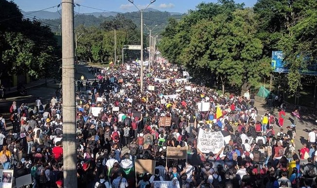 Grevistas pedem também o respeito pelos acordos de paz, o fim dos assassinatos de dirigentes sociais e da criminalização do protesto