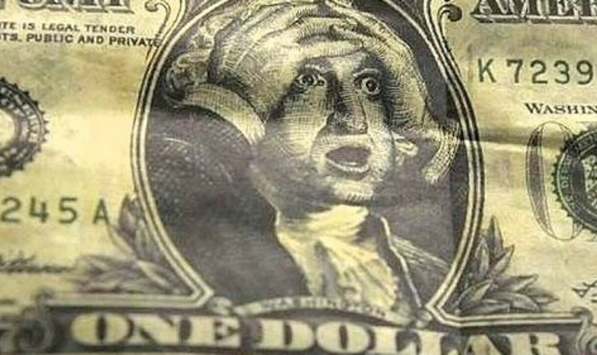 Questionamento do dólar como moeda de intercâmbio universal é sinal inequívoco de que estamos assistindo ao ocaso do império