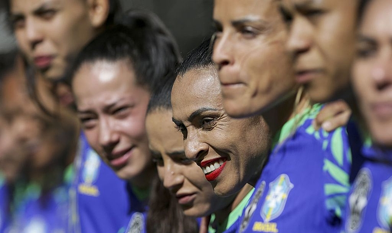 Para Tatiane Vidal, administradora da página Rainhas da Copa, futebol feminino tem evoluído no país, o que é percebido na profissionalização das jogadoras