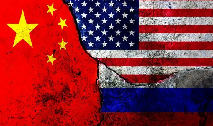 Se não há condição de chocar de frente com a economia mais dinâmica do mundo – a chinesa – é preciso bater no aliado estratégico, a Rússia