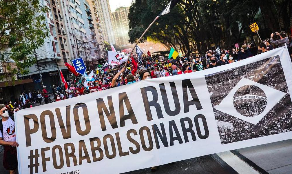 No Dialogando com Paulo Cannabrava desta terça (12), o jornalista faz apelo à população com medo de se mobilizar em razão da violência política