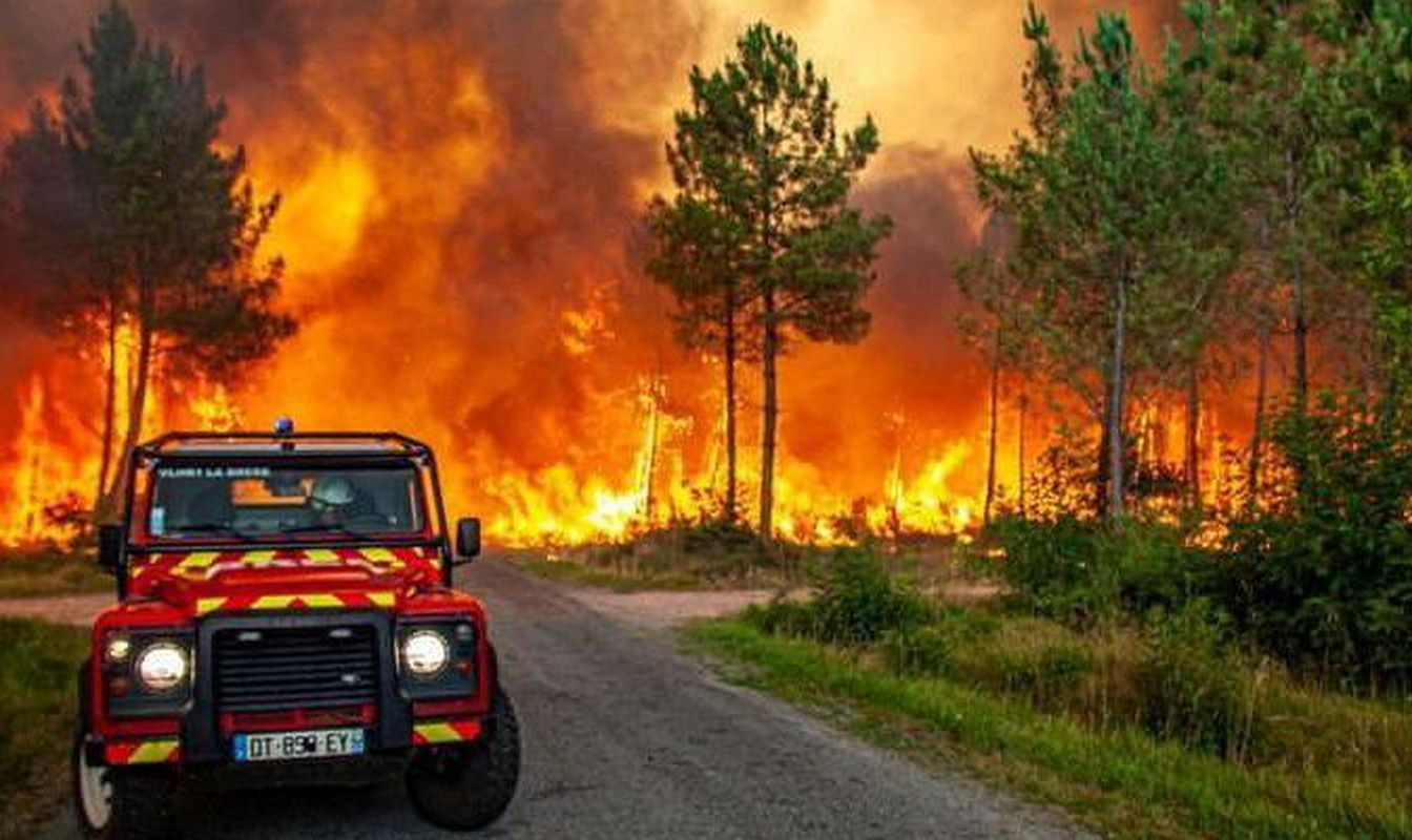 "Havia chamas de 20 metros de altura. Ou eu ia embora, ou não saia vivo dali”, relata morador da Galícia, uma das regiões mais afetadas pelo fogo