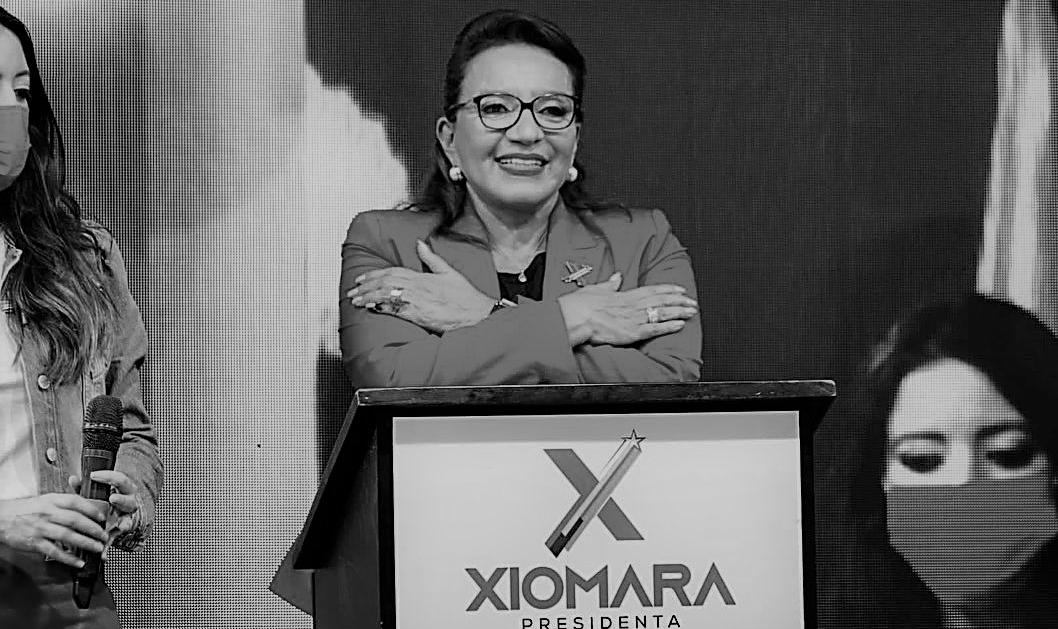 Xiomara Castro, mulher do presidente destituído Manuel Zelaya, tem 20 pontos percentuais à frente do 2º colocado, o candidato governista Nasry Asfura, e pode ser a 1ª mulher a governar o país