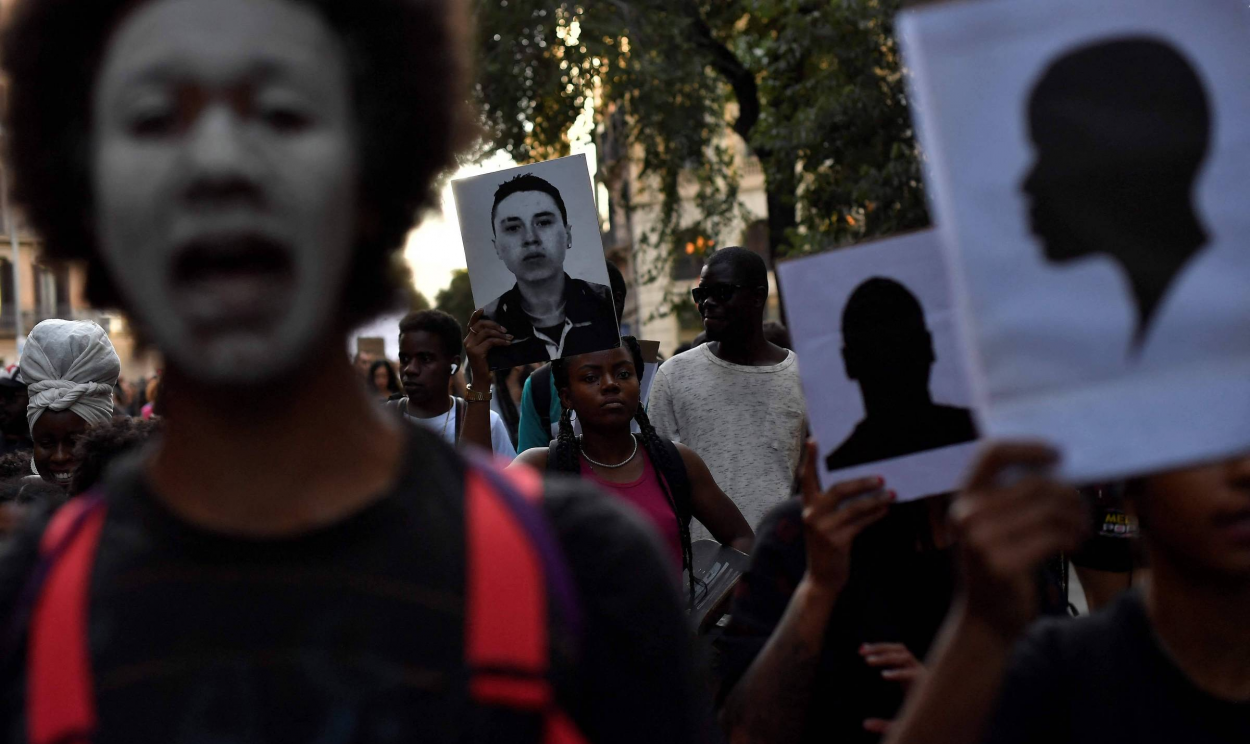 Um dos protestos mais expressivos foi o da capital, onde migrantes portavam cartazes que rezavam: “Não são mortes, são assassinatos”