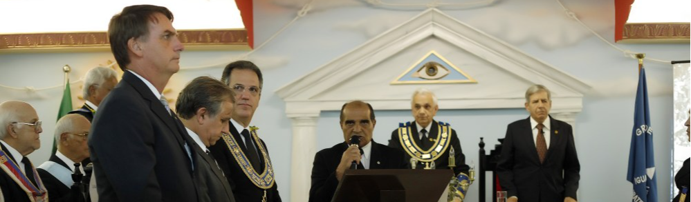 Bolsonaro ignora evangélicos bolsonaristas assustados com visita à maçonaria