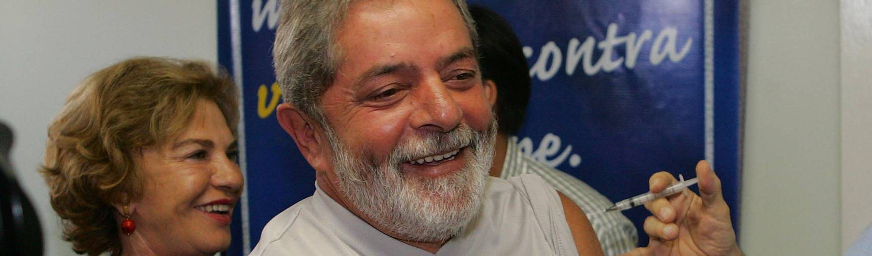 Como estadista, Lula faz aliança com Rússia e China para trazer vacinas ao Brasil