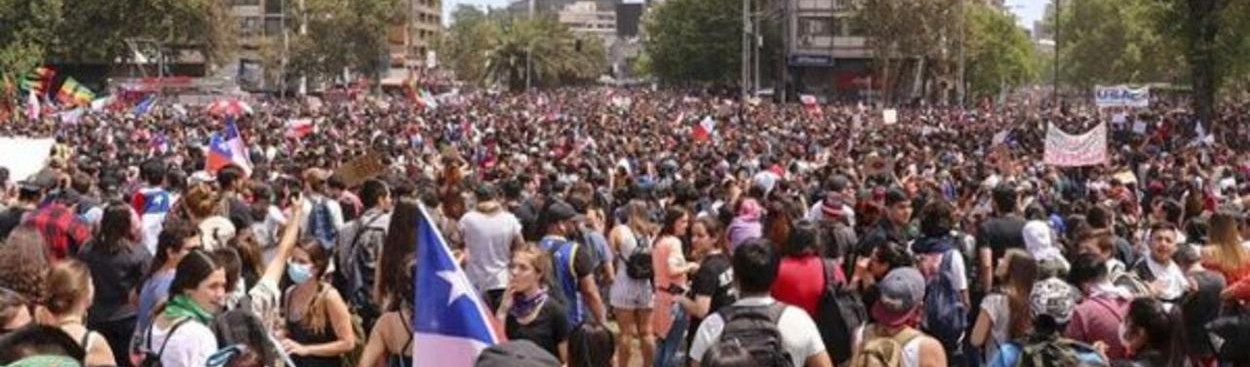 Chile: Manifestações se intensificam e governo responde com ainda mais violência