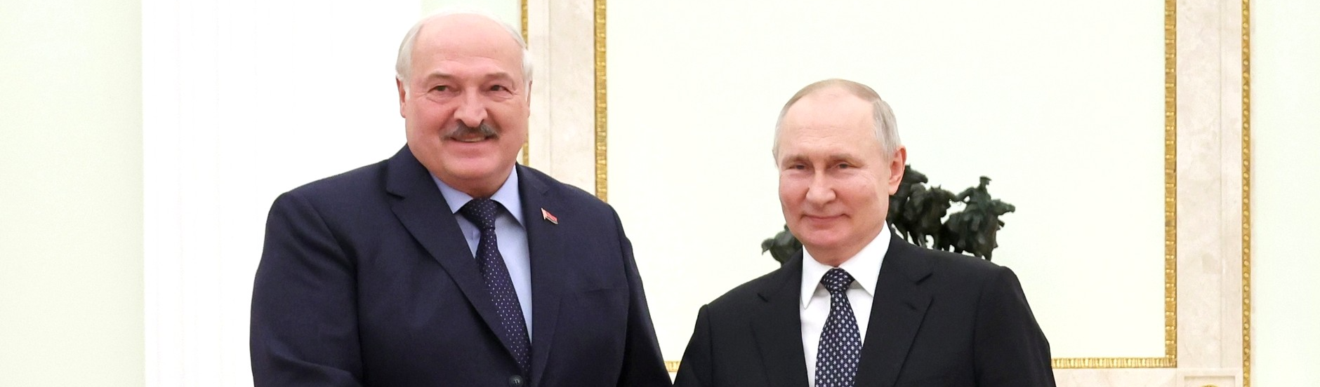 Lukashenko desmente que grupo Wagner vai custodiar arsenal nuclear russo na Bielorrússia