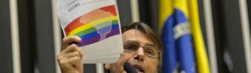 Após vencer eleição com mentiras sobre "kit gay", governo exclui LGBTIs