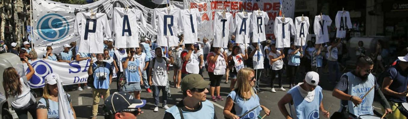 Professores fazem greve de 48 horas para denunciar desmonte na educação argentina