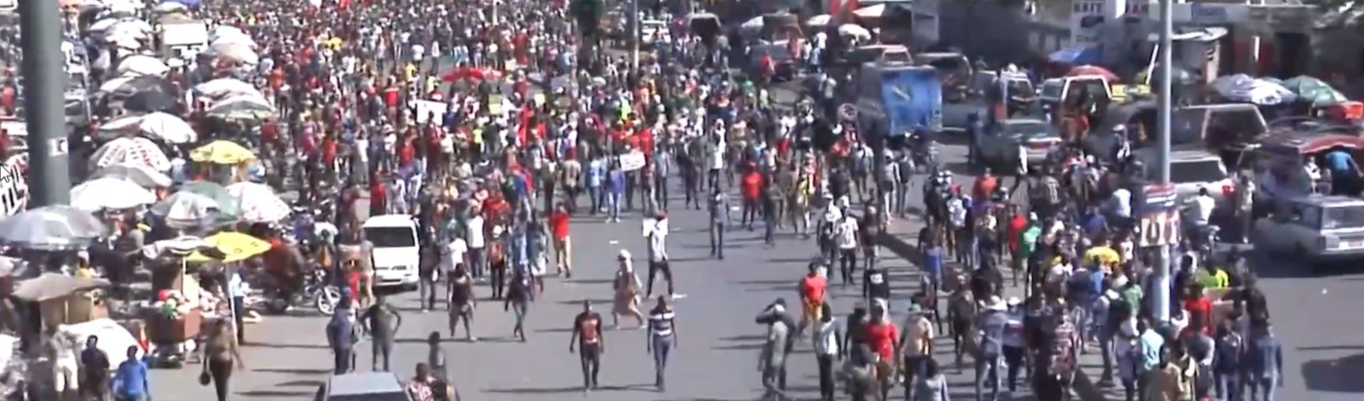 Sem reajuste salarial há três anos, haitianos protestam contra condições trabalhistas