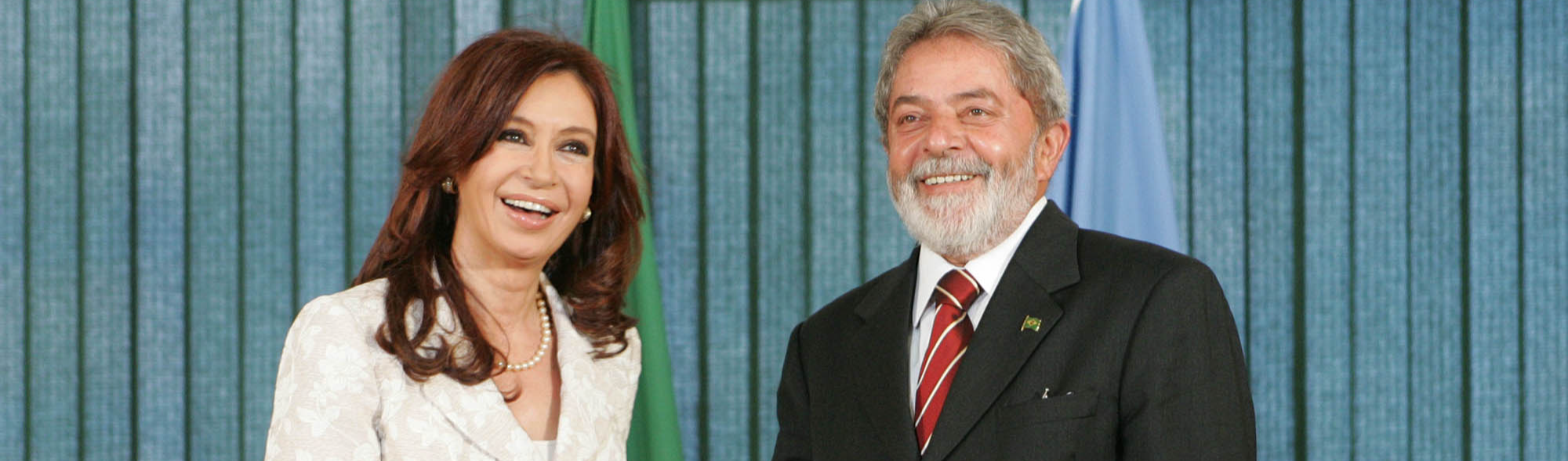 Desdolarização proposta por Lula é chave para libertar Argentina das garras do FMI