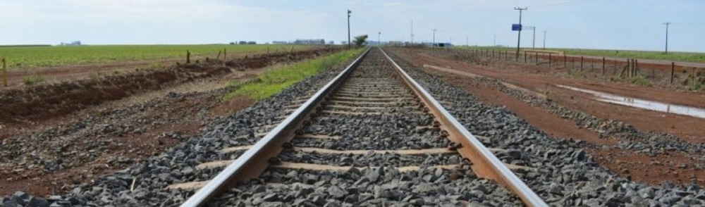 Sem investir em ferrovias, Brasil gasta 12% do PIB com logística de transporte sobre pneus