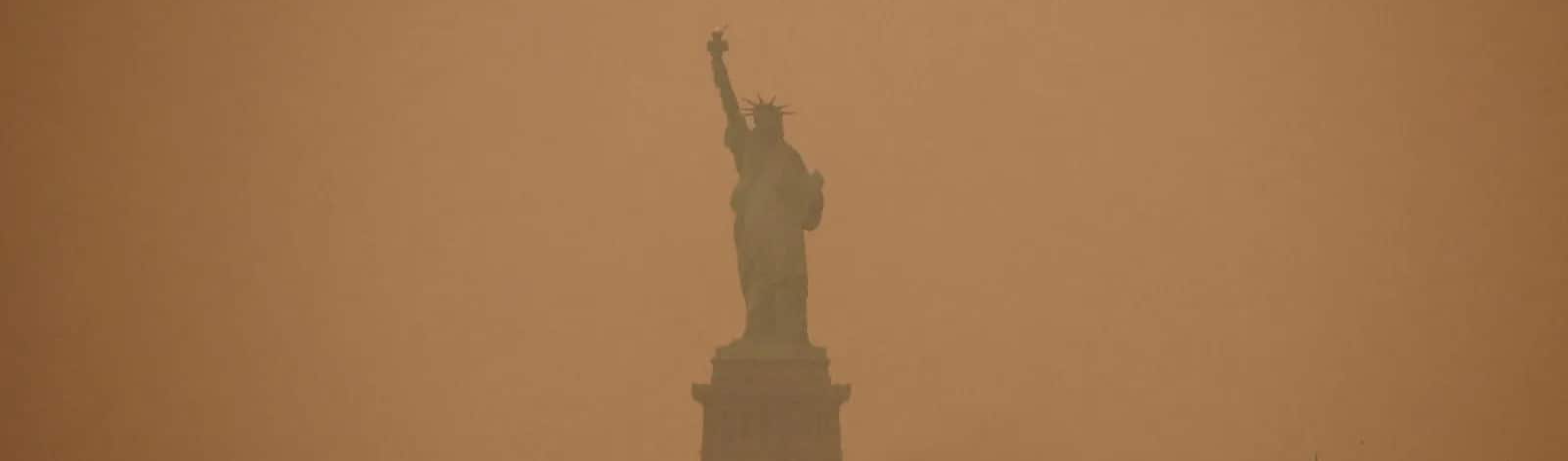 Crise climática não poupa EUA e contaminação do ar no país atinge recordes mundiais