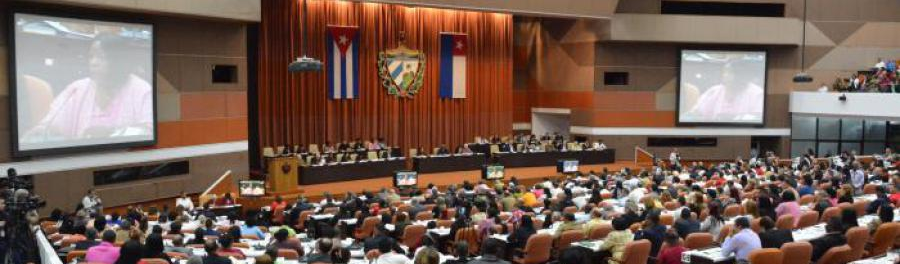Cuba aprova nova Constituição, mantendo socialismo e abrindo mercado