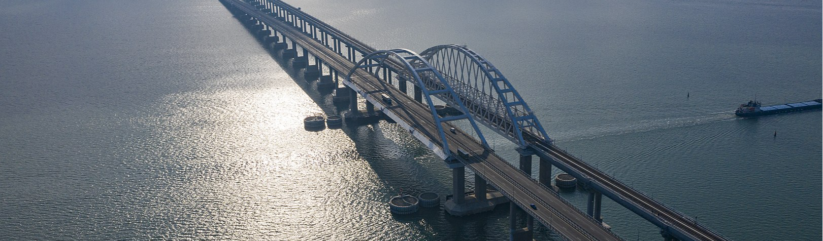 Ponte da Crimeia, atacada em outubro, pode estar 100% restaurada em março de 2023