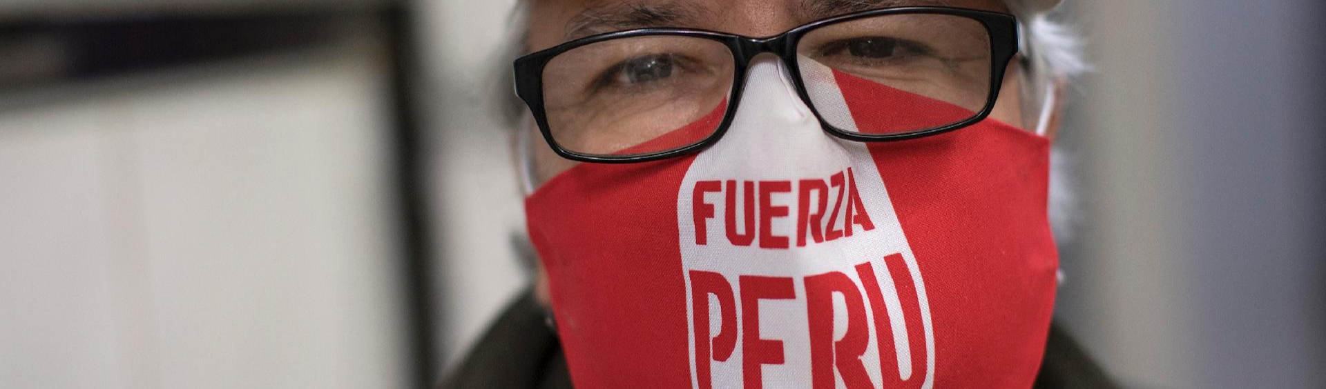 Com 21 mil mortes e sistema de saúde colapsado, peruanos exigem ações contra Covid