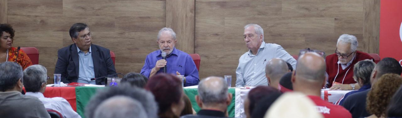 A Lava Jato é uma operação de destruição do país, da democracia e do povo, diz Lula