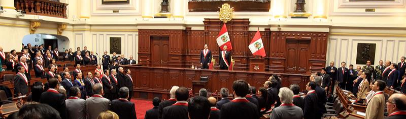 Peru: por ampla maioria, congressistas aprovam continuidade da reforma constitucional