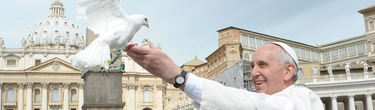 Com fake news e escândalos, mídia católica de direita ataca Papa Francisco l