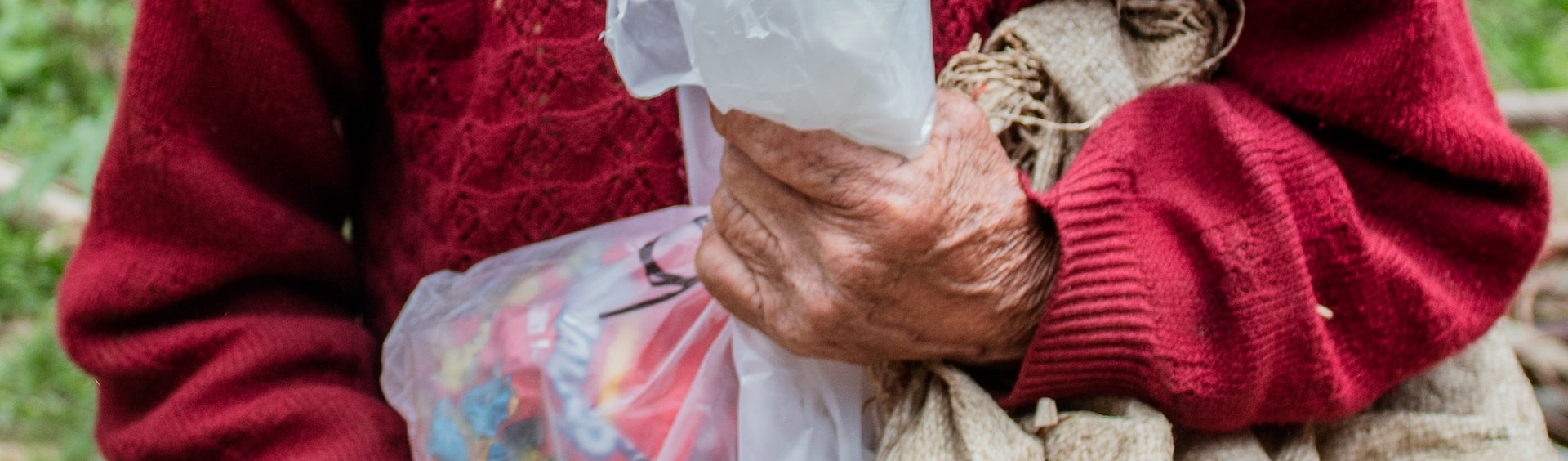 80 anos e três jornadas de trabalho: a vida de uma guatemalteca indocumentada nos EUA